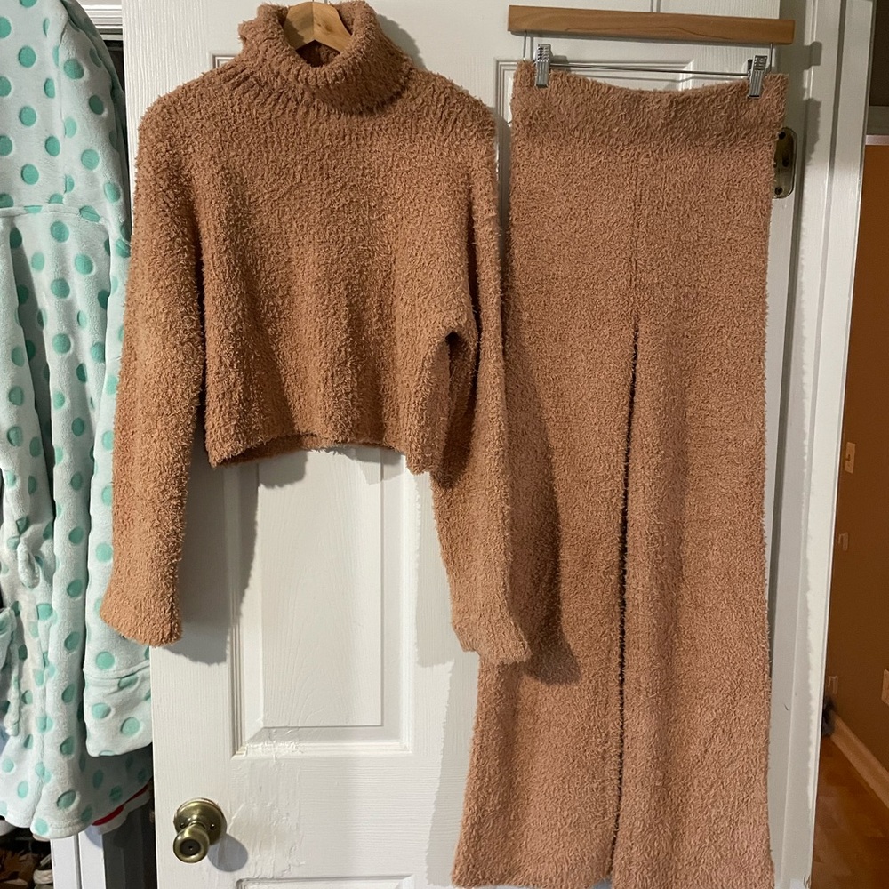 aerie Cozy Teddy High-Waist Lounge Set - Picture 2 of 6
